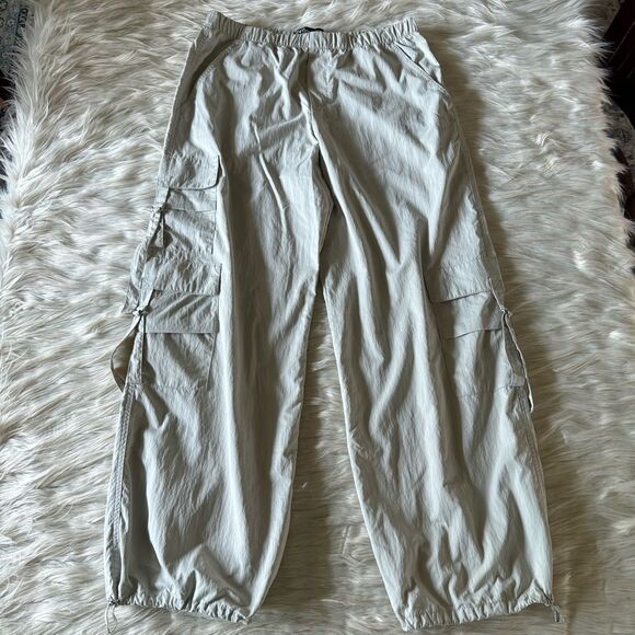 Zara Lightweight Cargo Pants in Tan - Picture 4 of 7
